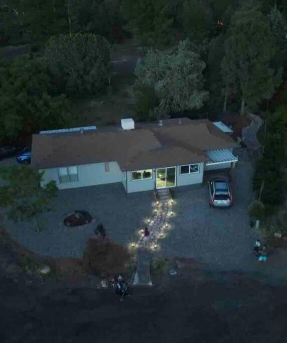 Holiday home Vista To Red Rock Pets Friendly And Hot Tub