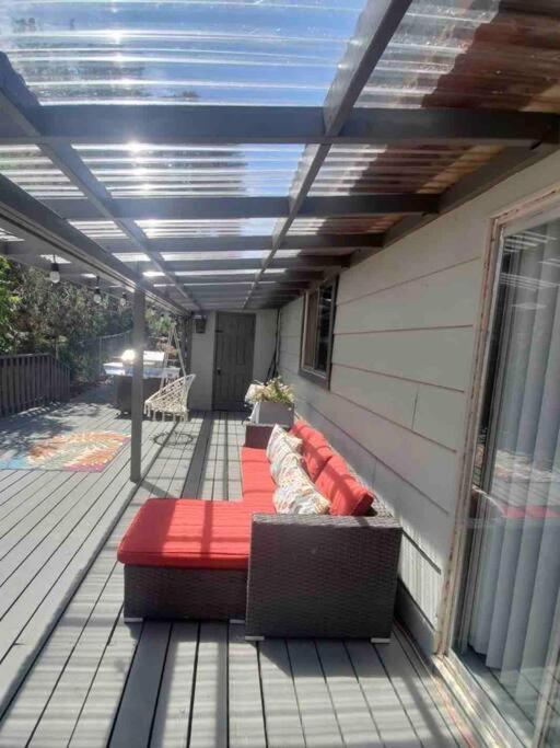 Vista To Red Rock Pets Friendly And Hot Tub Holiday home *