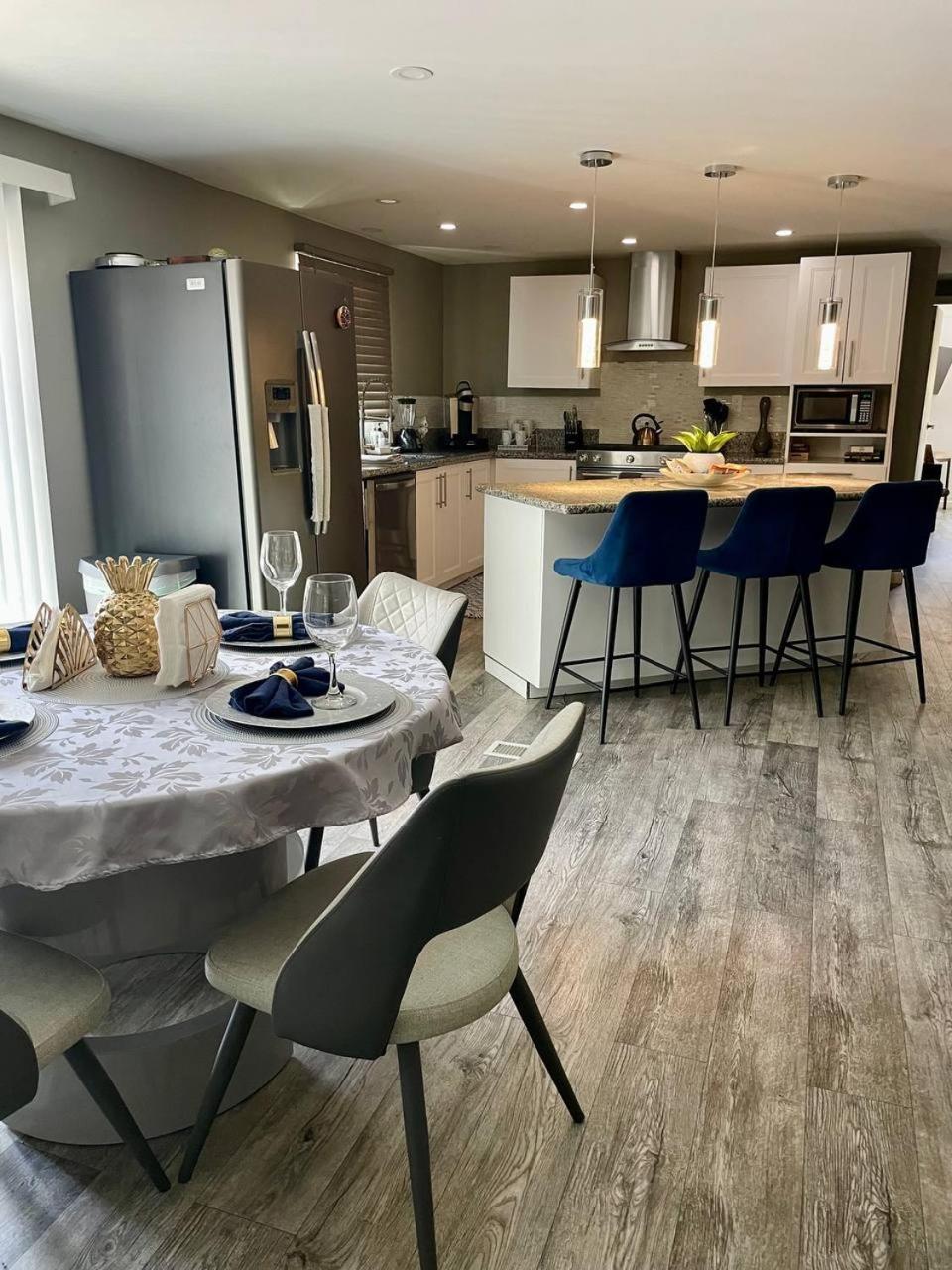 Vista To Red Rock Pets Friendly And Hot Tub Holiday home Sedona